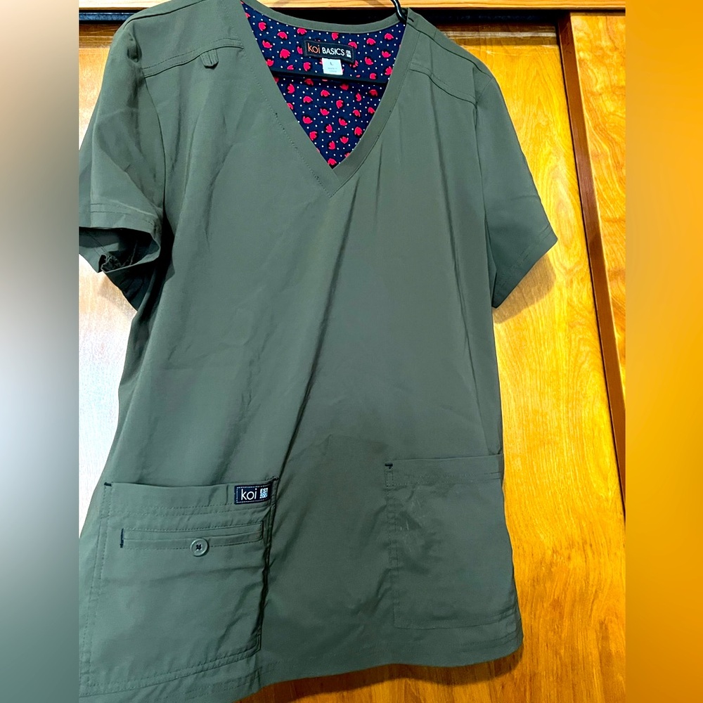 Koi Scrub top large